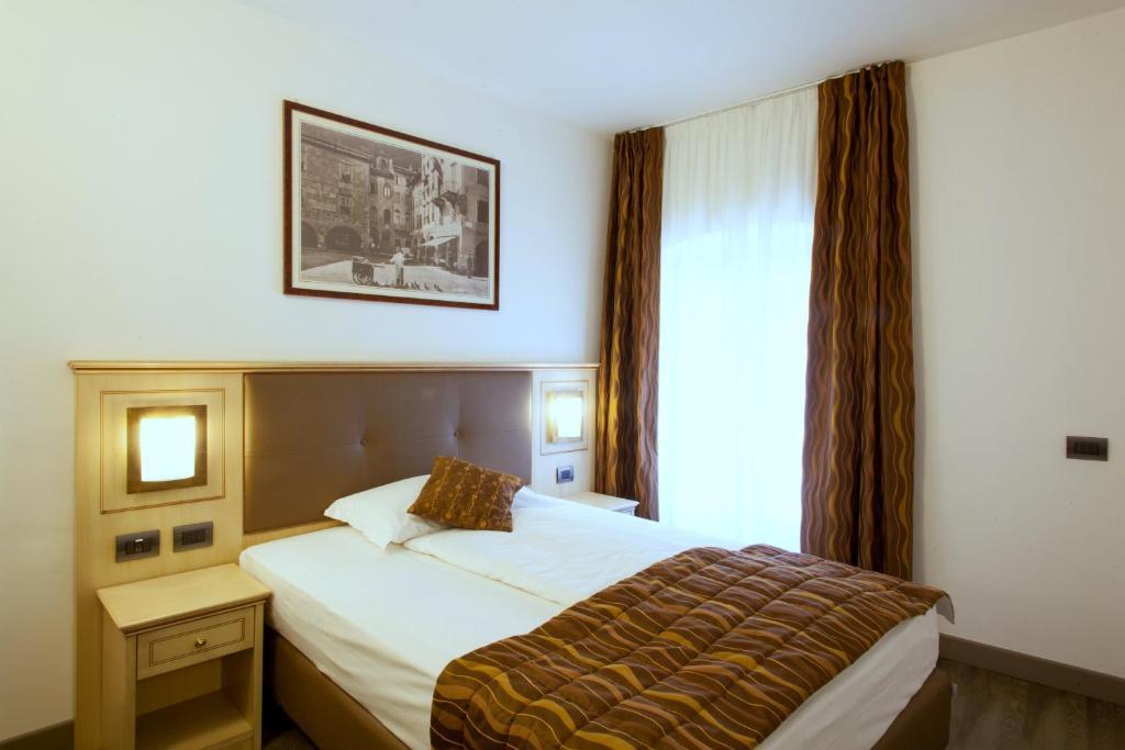 Hotel Portici - Romantik & Wellness Рива-дель-Гарда Номер фото